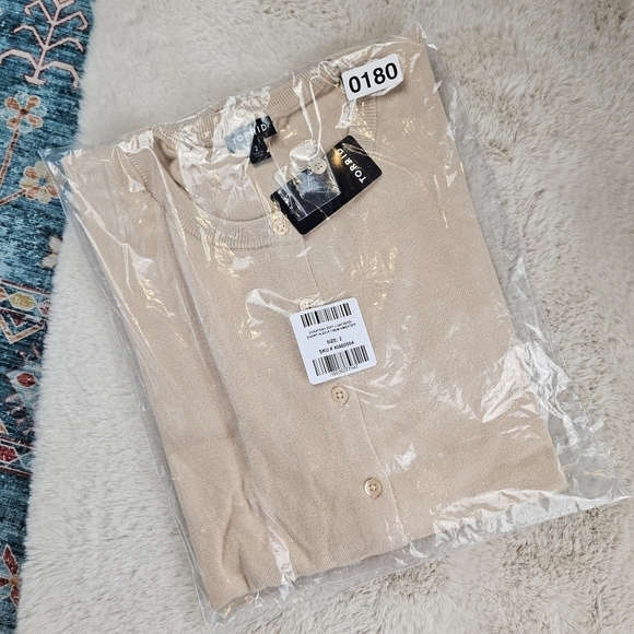 Torrid Soft Cardigan Short Sleeve Crewneck Sweater Plus Size - Picture 2 of 3